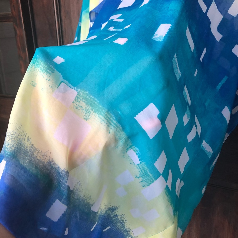 Chico’s L XL blue yellow print oversized top 14 - Picture 5 of 6